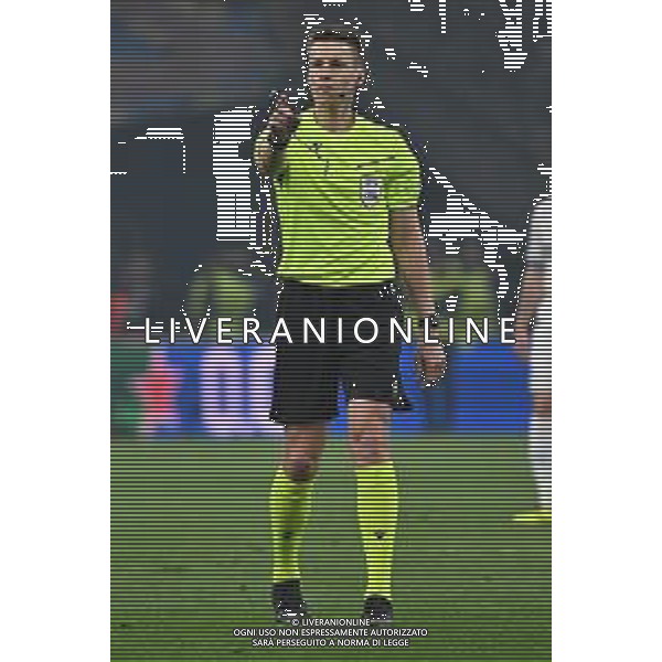 TVRG Olympique Marsiglia vs Atalanta nella foto l\'arbitro Daniel Siebert (GER) Marsiglia (FRA) 02-05-2024 Stadio Velodrome UEFA Europa League - semifinale gara di andata foto Roberto Garavaglia/Agenzia Aldo Liverani sas/ AGENZIA ALDO LIVERANI SAS