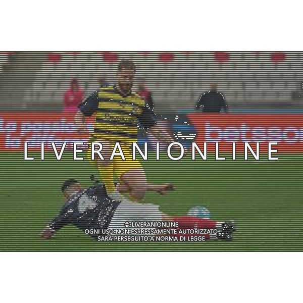 TVEM Cristian Ansaldi of Parma Calcio in action against Mattia Maita of SSC Bari during the Italian Serie B match SSC Bari vs Parma on May 01, 2024 at the San Nicola stadium in Bari, Italy. Photo by Emmanuele Mastrodonato/agenzia Aldo Liverani sas / AGENZIA ALDO LIVERANI SAS