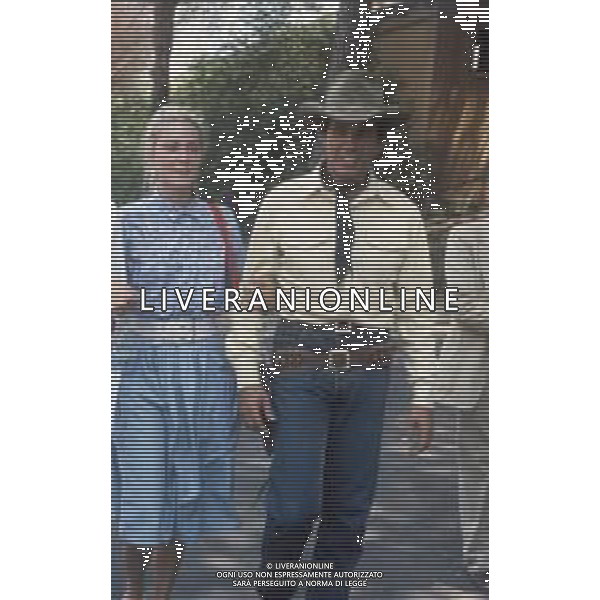 DIAP-RETROSPETTIVA GIULIANO GEMMA ATTORE NELLA FOTO GIULIANO GEMMA CON ISABELLA RUSSINOVA SUL SET DEL FILM “TEX“ A ROMA NELL\'ANNO 1985 AG ALDO LIVERANI SAS 