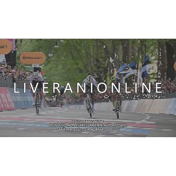 04-05-2024 Giro D\'italia; Tappa 01 Venaria Reale - Torino; 2024, Ineos Grenadiers; 2024, Uae Team Emirates; 2024, Bora - Hansgrohe; Narvaez, Jhonnatan; Pogacar, Tadej; Schachmann, Maximilian; Torino; ©SIROTTI /AGENZIA ALDO LIVERANI SAS