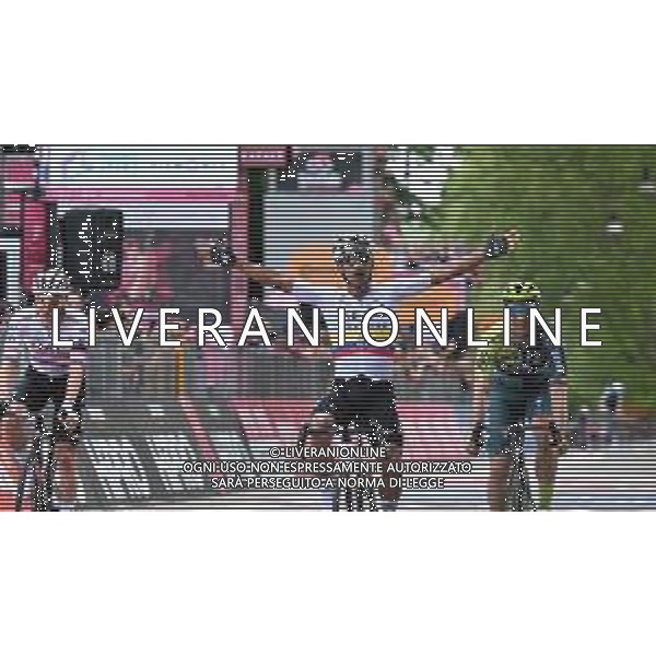04-05-2024 Giro D\'italia; Tappa 01 Venaria Reale - Torino; 2024, Ineos Grenadiers; 2024, Uae Team Emirates; 2024, Bora - Hansgrohe; Narvaez, Jhonnatan; Pogacar, Tadej; Schachmann, Maximilian; Torino; ©SIROTTI /AGENZIA ALDO LIVERANI SAS