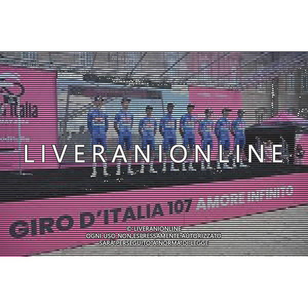 04-05-2024 Giro D\'italia; Tappa 01 Venaria Reale - Torino; 2024, Alpecin - Deceuninck; Venaria Reale; ©SIROTTI /AGENZIA ALDO LIVERANI SAS