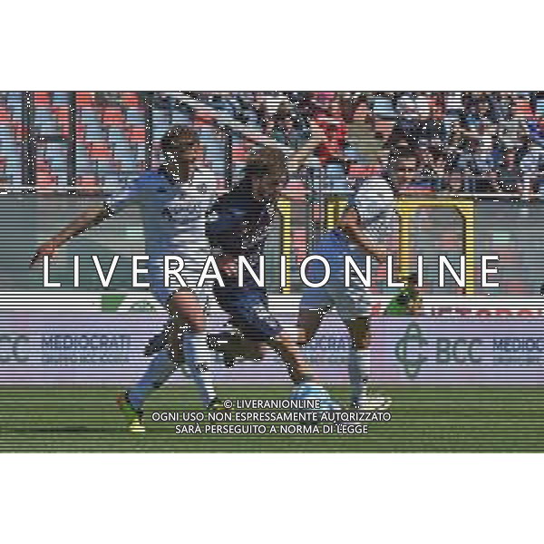 Cosenza vs Spezia Campionato di calcio Serie BKT 2023/2024 - Stadio San Vito-Gigi Marulla Nella foto: Mirko Antonucci e Salvatore Esposito ©Andrea Rosito / AGENZIA ALDO LIVERANI SAS