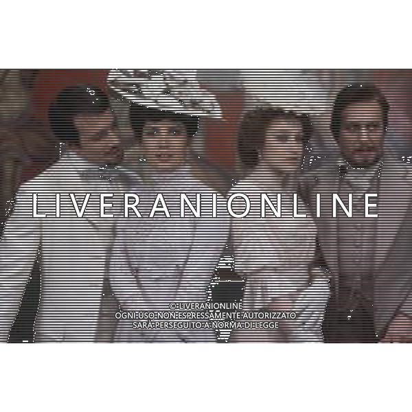 DIAP-RETROSPETTIVA ELEONORA GIORGI ATTRICE NELLA FOTO ELEONORA GIORGI CON ALBERTO LIONELLO-LAURA BELLI -ALDO REGGIANI SUL SET DELLA MINI SERIE TELEVISIVA “CASTIGO“ NELL\'ANNO 1982 FOTO EDGARDO DELLA SCORCIOSA- AG ALDO LIVERANI SAS