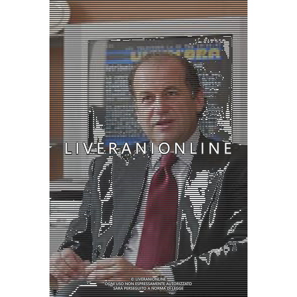 02-05-2005 MILANO INCONTRO CON LUCIANO ROSSI PRESIDENTE FEDERAZIONE TIRO A VOLO ALLA SEDE DELLA GAZZETTA DELLO SPORT NELLA FOTO LUCIANO ROSSI PRESIDENTE FEDERAZIONE TIRO A VOLO AG ALDO LIVERANI SAS