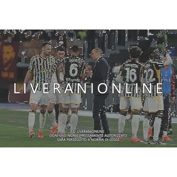 Roma vs Juventus - Campionato Serie A TIM - 35 giornata - Stadio Olimpico - Roma 05-05-2024 nella foto Esultanza Juventus - Massimiliano Allegri con Federico Gatti, Danilo e Dusan Vlahovic ©Federico Gaetano / AGENZIA ALDO LIVERANI SAS