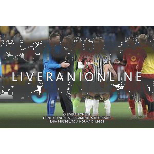 Roma vs Juventus - Campionato Serie A TIM - 35 giornata - Stadio Olimpico - Roma 05-05-2024 nella foto Saluto finale tra Szczesny e daniele De Rossi ©Federico Gaetano / AGENZIA ALDO LIVERANI SAS