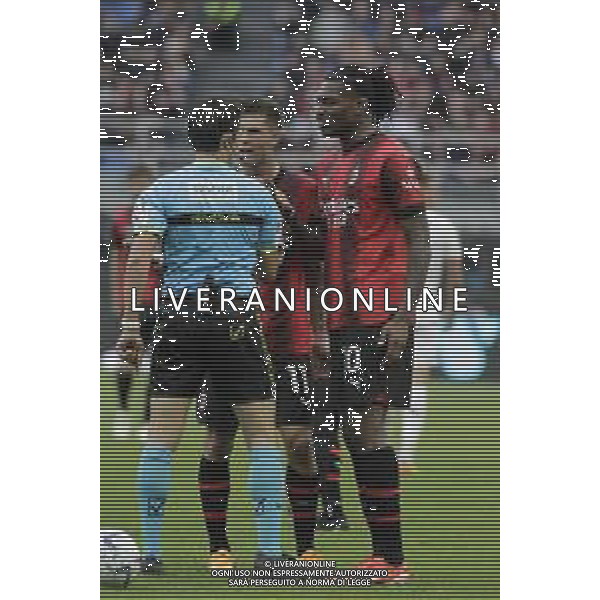 rafael leao e Christian Pulisic con l\'arbitro Alessandro Prontera -MILAN - GENOA CAMPIONATO CALCIO SERIE A TIM 05.05.2024 ©PAOLO GIAMPIETRI / AGENZIA ALDO LIVERANI SAS