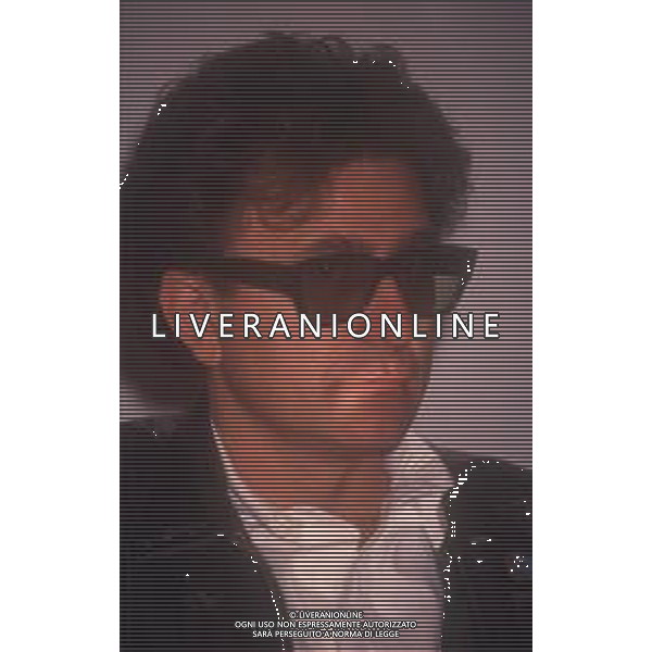 DIAP-RETROSPETTIVA RED RONNIE PSEUDONIMO GABRIELE ANSALONI-CRITICO MUSICALE GIORNATISTA PRESENTATORE TELEVISIVO E CONDUTTORE RADIOFONICO NELLA FOTO RED RONNIE  AG ALDO LIVERANI SAS 