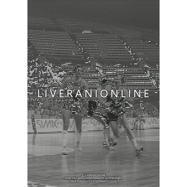 NEG-1983-1984 MILANO SIMAC MILANO-CIBONA ZAGABRIA COPPA CAMPIONI NELLA FOTO MIKE D\'ANTONI AG ALDO LIVERANI SAS