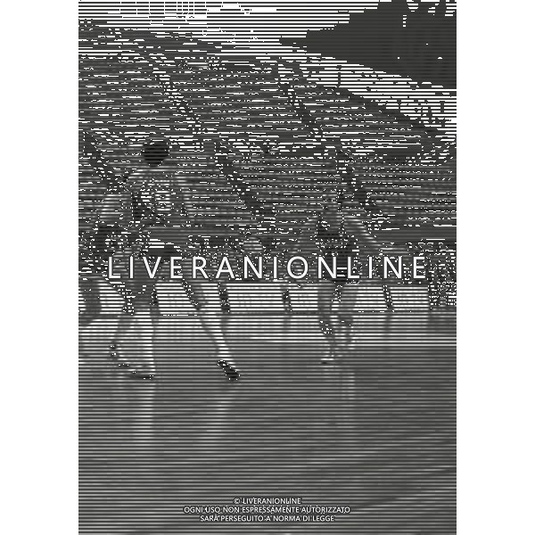 NEG-1983-1984 MILANO SIMAC MILANO-CIBONA ZAGABRIA COPPA CAMPIONI NELLA FOTO MIKE D\'ANTONI AG ALDO LIVERANI SAS