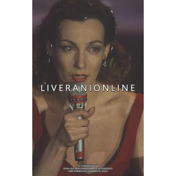 DIAP-RETROSPETTIVA UTE LEMPER CANTANTE NELLA FOTO UTE LEMPER A SANREMO NELL\'ANNO 1991 AG ALDO LIVERANI SAS  