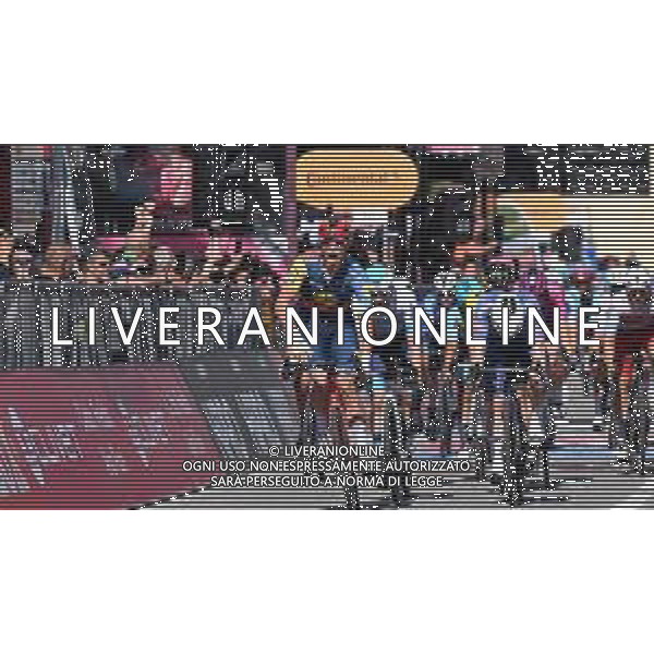 07-05-2024 Giro D\'italia; Tappa 04 Acqui Terme - Andora; 2024, Lidl - Trek; 2024, Alpecin - Deceuninck; 2024, Bahrain Victorious; Milan, Jonathan; Groves, Kaden; Bauhaus, Phil; Andora; ©SIROTTI/AGENZIA ALDO LIVERANI SAS