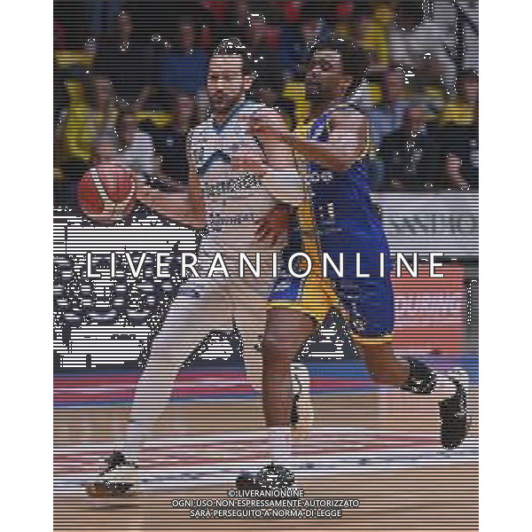 TVRG Cantu\' vs Cividale nella foto Riccardo Moraschini (Cantu\') e Doron Lamb (Cividale) Acqua San Bernardo Cantu\' vs UEB Gesteco Cividale Desio (MB) 07-05-2024 PalaFitLine Campionato Serie A2 - gara 2 quarti di finale Tabellone Oro foto Roberto Garavaglia/Agenzia Aldo Liverani sas