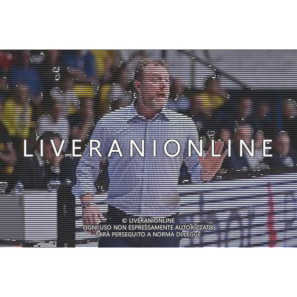 TVRG Cantu\' vs Cividale nella foto Devis Cagnardi allenatore Cantu\' Acqua San Bernardo Cantu\' vs UEB Gesteco Cividale Desio (MB) 07-05-2024 PalaFitLine Campionato Serie A2 - gara 2 quarti di finale Tabellone Oro foto Roberto Garavaglia/Agenzia Aldo Liverani sas