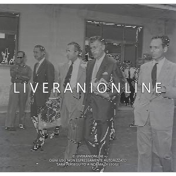 NEG-RETROSPETTIVA DAVID NIVEN ATTORE NELLA FOTO DAVID NIVEN A ROMA NELL\'ANNO 1957 FOTO SANDRO VESPASIANI-AG ALDO LIVERANI SAS