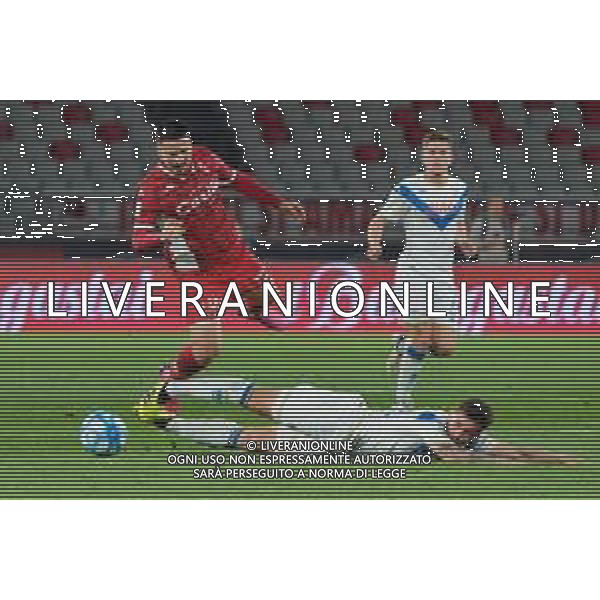 TVEM Andrea Papetti of Brescia Calcio in action against Gennaro Acampora of SSC Bari during the Italian Serie BKT match between SSC Bari vs Brescia Calcio on 10 May 2024 at the San Nicola stadium in Bari, Italy. Photo by Emmanuele Mastrodonato/ag. Aldo Liverani sas/ AGENZIA ALDO LIVERANI SAS
