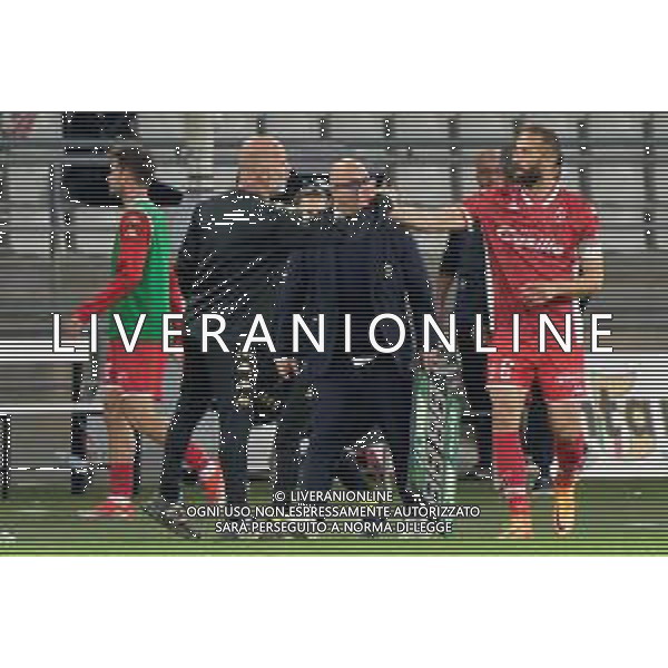 TVEM Valerio Di Cesare of SSC Bari celebrates after scoring a goal with coach Federico Giampaolo of SSC Bari during the Italian Serie BKT match between SSC Bari vs Brescia Calcio on 10 May 2024 at the San Nicola stadium in Bari, Italy. Photo by Emmanuele Mastrodonato/ag. Aldo Liverani sas/ AGENZIA ALDO LIVERANI SAS