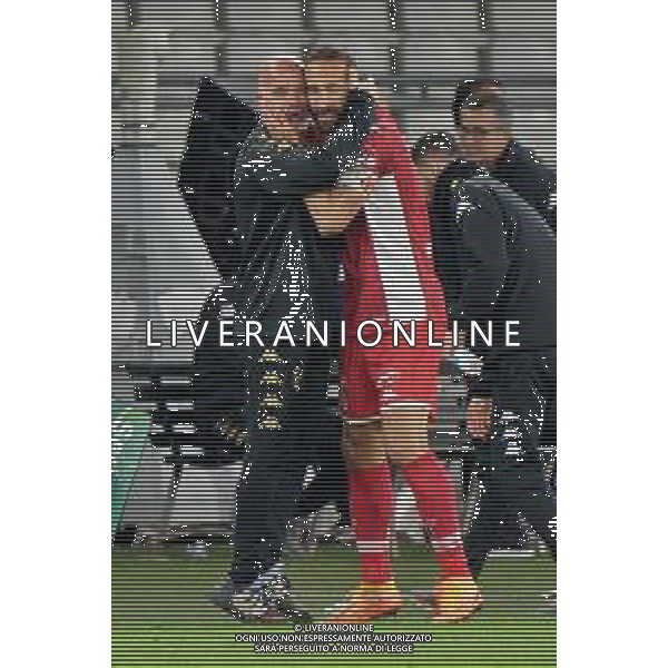 TVEM Valerio Di Cesare of SSC Bari celebrates after scoring a goal with coach Federico Giampaolo of SSC Bari during the Italian Serie BKT match between SSC Bari vs Brescia Calcio on 10 May 2024 at the San Nicola stadium in Bari, Italy. Photo by Emmanuele Mastrodonato/ag. Aldo Liverani sas/ AGENZIA ALDO LIVERANI SAS