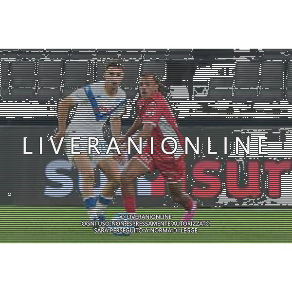 TVEM Mehdi Dorval of SSC Bari in action against Massimo Bertagnoli of Brescia Calcio during the Italian Serie BKT match between SSC Bari vs Brescia Calcio on 10 May 2024 at the San Nicola stadium in Bari, Italy. Photo by Emmanuele Mastrodonato/ag. Aldo Liverani sas/ AGENZIA ALDO LIVERANI SAS