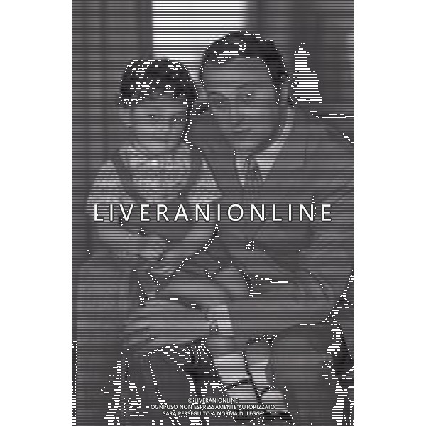 NEG-RETROSPETTIVA VALERIA FABRIZI ATTRICE NELLA FOTO TATA GIACOBINI CON LA FIGLIA A ROMA NELL\'ANNO 1968 AG ALDO LIVERANI SAS