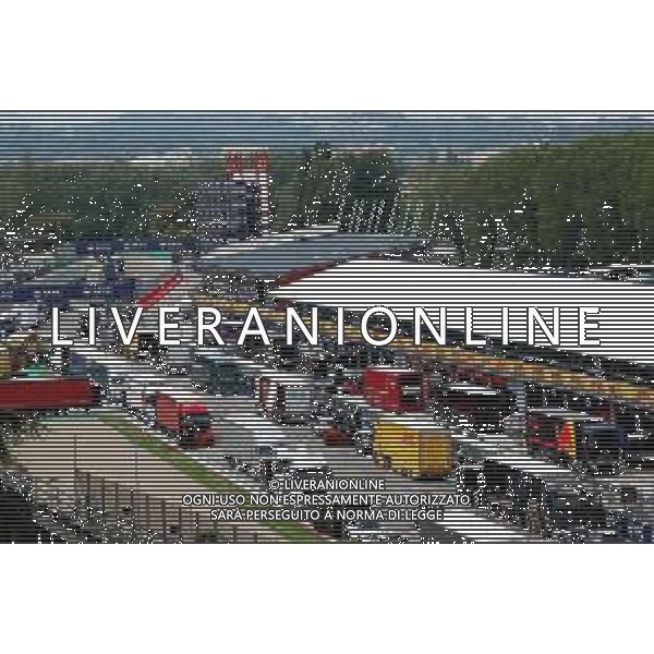IMOLA 13 05 2024 (LUNEDI) AUTODROMO PREPARATIVI PER IL GRAN PREMIO DI FORMULA 1 NELLA FOTO BOX E RETTILLINEO ©SANNA/AGENZIA ALDO LIVERANI SAS
