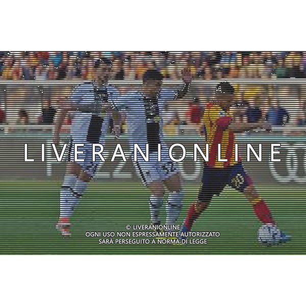 TVEM Ylber Ramadani of US Lecce and Martín Payero of Udinese Calcio during the Italian soccer Serie A match US Lecce vs Udinese on May 13, 2024 at Via del Mare Stadium in Lecce, Italy. Photo Emmanuele Mastrodonato/agenzia Liverani/AGENZIA ALDO LIVERANI SAS