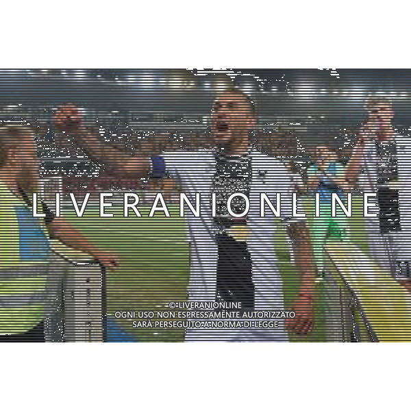 TVEM Roberto Pereyra of Udinese Calcio celebrates the victory during the Italian soccer Serie A match US Lecce vs Udinese on May 13, 2024 at Via del Mare Stadium in Lecce, Italy. Photo Emmanuele Mastrodonato/agenzia Liverani/AGENZIA ALDO LIVERANI SAS