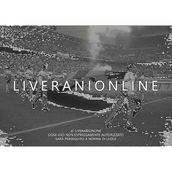 NEG-19-05-1992 MILANO- PARTITA AMICHEVOLE MILAN-BRASILE CON L\'ADDIO AL CALCIO DI CARLO ANCELOTTI NELLA FOTO FESTEGGIAMENTI GIOCATORI MILAN PER CARLO ANCELOTTI AG ALDO LIVERANI SAS