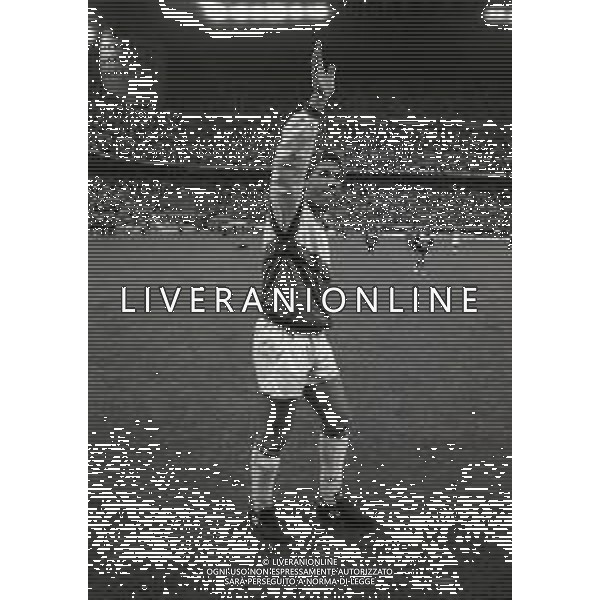 NEG-19-05-1992 MILANO- PARTITA AMICHEVOLE MILAN-BRASILE CON L\'ADDIO AL CALCIO DI CARLO ANCELOTTI NELLA FOTO CARLO ANCELOTTI AG ALDO LIVERANI SAS