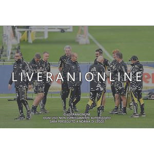 TVMV-Torino 14.05.2024 Continassa © Manuela Viganti/Agenzia Aldo Liverani Allenamento Juventus Rifinitura Finale Coppa Italia Frecciarossa 2023/2024 Nella foto: massimiliano allegri con il suo staff ©Viganti / AGENZIA ALDO LIVERANI SAS