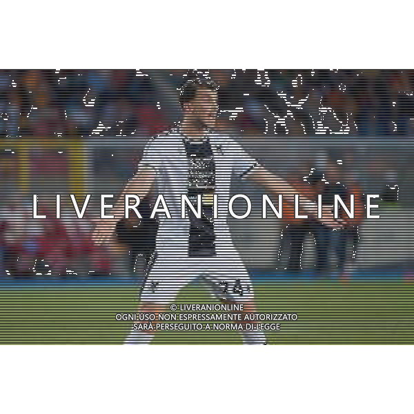 TVEM Lazar Samardzic of Udinese Calcio during the Italian soccer Serie A match US Lecce vs Udinese on May 13, 2024 at Via del Mare Stadium in Lecce, Italy. Photo Emmanuele Mastrodonato/agenzia Liverani/ AGENZIA ALDO LIVERANI SAS