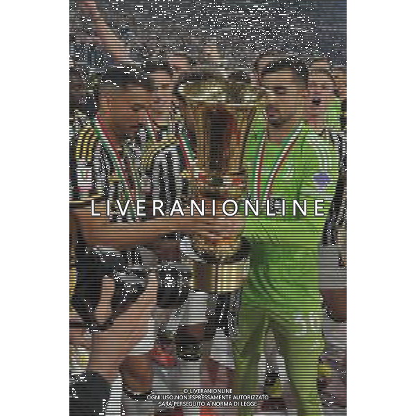 Atalanta vs Juventus - Coppa Italia Freccia Rossa - Finale - Stadio Olimpico - Roma 15-05-2024 nella foto Danilo e Perin con la coppa foto feerico gaetano-ag aldo liverani sas
