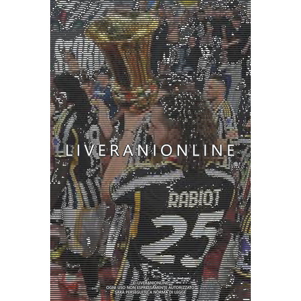 Atalanta vs Juventus - Coppa Italia Freccia Rossa - Finale - Stadio Olimpico - Roma 15-05-2024 nella foto Adrien Rabiot con la coppa foto federico gaetano-ag aldo liverani sas