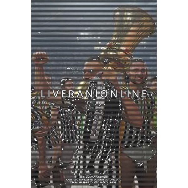Atalanta vs Juventus - Coppa Italia Freccia Rossa - Finale - Stadio Olimpico - Roma 15-05-2024 nella foto Filip Kostic con la coppa foto federico gaetano-ag aldo liverani sas