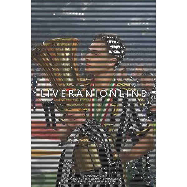 Atalanta vs Juventus - Coppa Italia Freccia Rossa - Finale - Stadio Olimpico - Roma 15-05-2024 nella foto Kenan Yildiz con la coppa foto federico gaetano-ag aldo liverani sas