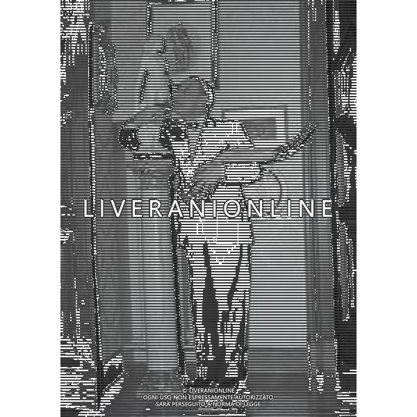 NEG-RETROSPETTIVA ANTONIO DE CURTIS IN ARTE TOTO\' NELLA FOTO ANTONIO DE CURTIS IN ARTE TOTO\' A ROMANELL\'ANNO 1950 FOTO SANDRO VESPASIANI-AG ALDO LIVERANI SAS