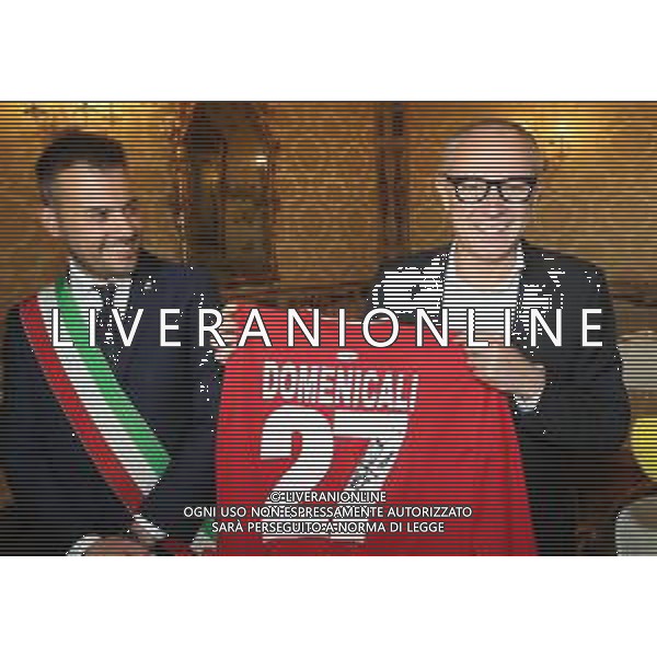 IMOLA 16 05 2024 COMUNE DI IMOLA CONSEGNATE A STEFANO DOMENICALI LA CHIAVE DELLA CITTA\' DI IMOLA NELLA FOTO STEFANO DOMENICALI CON LA MAGLIA QUANDO GIOCAVA CALCIO AMATORIALE ©SANNA / AGENZIA ALDO LIVERANI