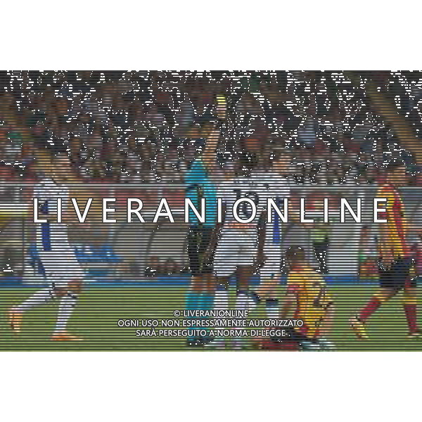 TVEM El Bilal Touré of Atalanta receives a yellow card during the Italian soccer Serie A match US Lecce vs Atalanta on May 18, 2024 at Via del Mare Stadium in Lecce, Italy. Photo Emmanuele Mastrodonato/agenzia Liverani / AGENZIA ALDO LIVERANI SAS