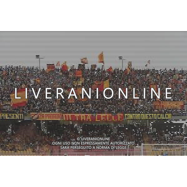TVEM Supporters of US Lecce during the Italian soccer Serie A match US Lecce vs Atalanta on May 18, 2024 at Via del Mare Stadium in Lecce, Italy. Photo Emmanuele Mastrodonato/agenzia Liverani / AGENZIA ALDO LIVERANI SAS