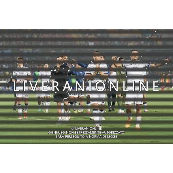 TVEM the Atalanta players applauds fans during the Italian soccer Serie A match US Lecce vs Atalanta on May 18, 2024 at Via del Mare Stadium in Lecce, Italy. Photo Emmanuele Mastrodonato/agenzia Liverani / AGENZIA ALDO LIVERANI SAS