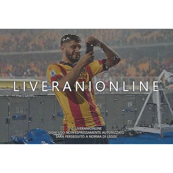 TVEM Hamza Rafia of US Lecce photographs his fans during the Italian soccer Serie A match US Lecce vs Atalanta on May 18, 2024 at Via del Mare Stadium in Lecce, Italy. Photo Emmanuele Mastrodonato/agenzia Liverani / AGENZIA ALDO LIVERANI SAS