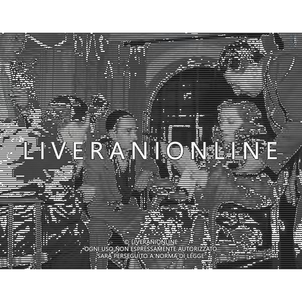 NEG-RETROSPETTIVA ANTONIO DE CURTIS IN ARTE TOTO\' NELLA FOTO ANTONIO DE CURTIS IN ARTE TOTO\' CON ALICIA POURDON E ORSON WELLS A ROMA ANNI 1950-1960 AG ALDO LIVERANI SAS