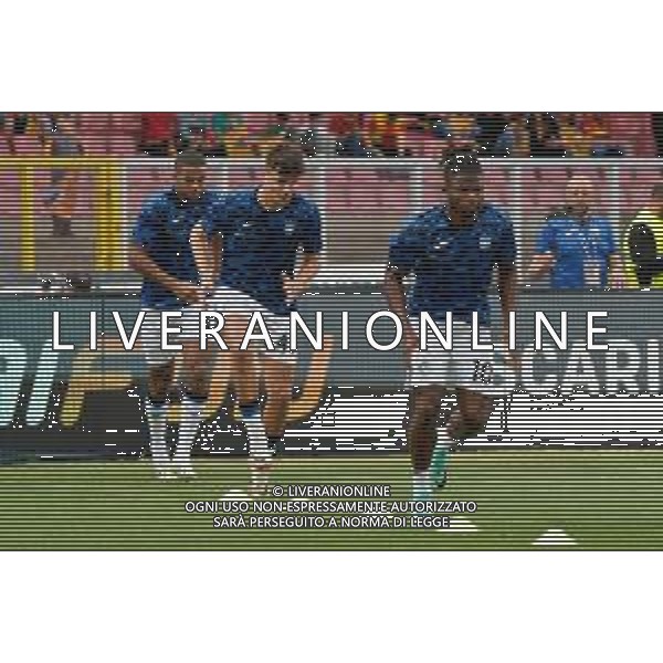TVEM Players of Atalanta warms up during the Italian soccer Serie A match US Lecce vs Atalanta on May 18, 2024 at Via del Mare Stadium in Lecce, Italy. Photo Emmanuele Mastrodonato/agenzia Liverani / AGENZIA ALDO LIVERANI SAS