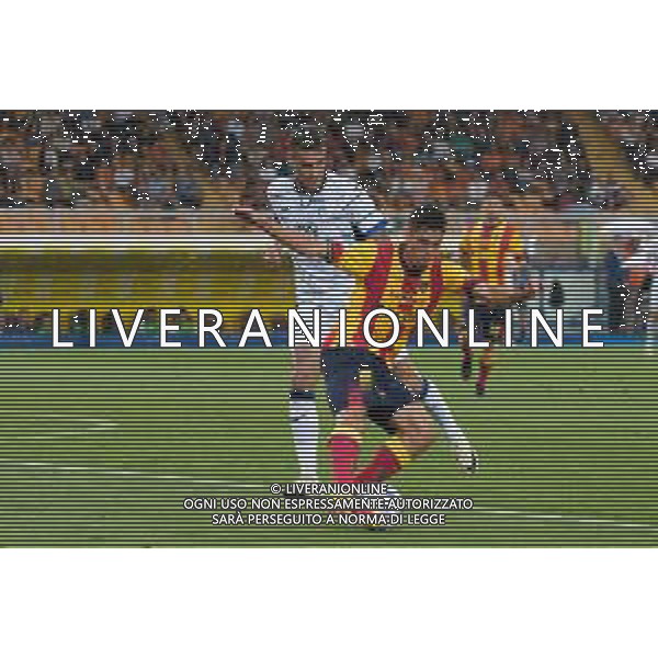 TVEM Joan Gonzalez of US Lecce in action against Gianluca Scamacca of Atalanta during the Italian soccer Serie A match US Lecce vs Atalanta on May 18, 2024 at Via del Mare Stadium in Lecce, Italy. Photo Emmanuele Mastrodonato/agenzia Liverani / AGENZIA ALDO LIVERANI SAS