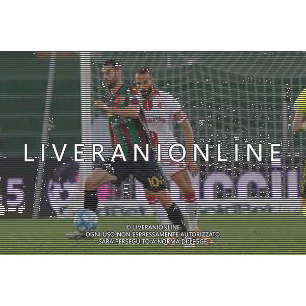 TVEM Gastón Pereiro of Ternana Calcio in action against Valerio Di Cesare of SSC Bari during the Italian Serie BKT playout match between Ternana Calcio vs SSC Bari on 23 May 2024 at the Libero Liberati stadium in Bari, Italy. Photo by Emmanuele Mastrodonato/ag. Aldo Liverani s.a.s. / AGENZIA ALDO LIVERANI SAS
