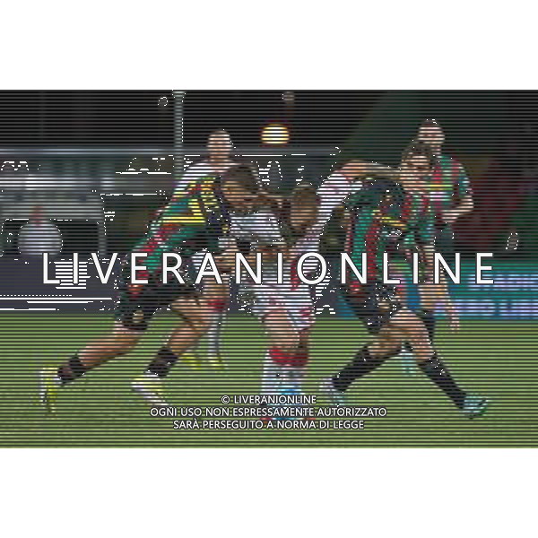 TVEM Giuseppe Sibilli of SSC Bari in action against Costantino Favasuli of Ternana Calcio during the Italian Serie BKT playout match between Ternana Calcio vs SSC Bari on 23 May 2024 at the Libero Liberati stadium in Bari, Italy. Photo by Emmanuele Mastrodonato/ag. Aldo Liverani s.a.s. / AGENZIA ALDO LIVERANI SAS