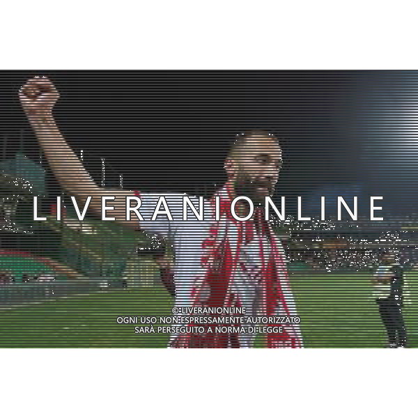 TVEM Valerio Di Cesare of SSC Bari celebrates the victory during the Italian Serie BKT playout match between Ternana Calcio vs SSC Bari on 23 May 2024 at the Libero Liberati stadium in Bari, Italy. Photo by Emmanuele Mastrodonato/ag. Aldo Liverani s.a.s./ AGENZIA ALDO LIVERANI SAS