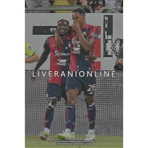 26-5-2024. Cagliari calcio-A.C.F. Fiorentina 38° giornata campionato calcio italiano Serie A 2023/2024, stadio Unipol Domus Cagliari. Foto Salvatore Moi/Agenzia Aldo Liverani s.as. Nella foto: Gol ed esultanza del Cagliari in casa contro Fiorentina. Segna: Kingstone Cagliari ©MOI SALVATORE / AGENZIA ALDO LIVERANI SAS