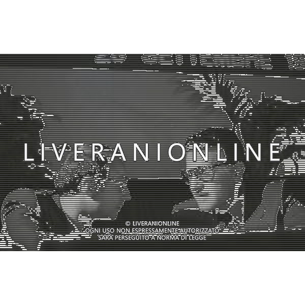 NEG-RETROSPETTIVA CONCETTO LO BELLO ARBITRO NELLA FOTO CONCETTO LO BELLO A PALMANOVA ALLE FESTA DELL\'AMICIZIA ANNO 1977 AG ALDO LIVERANI SAS